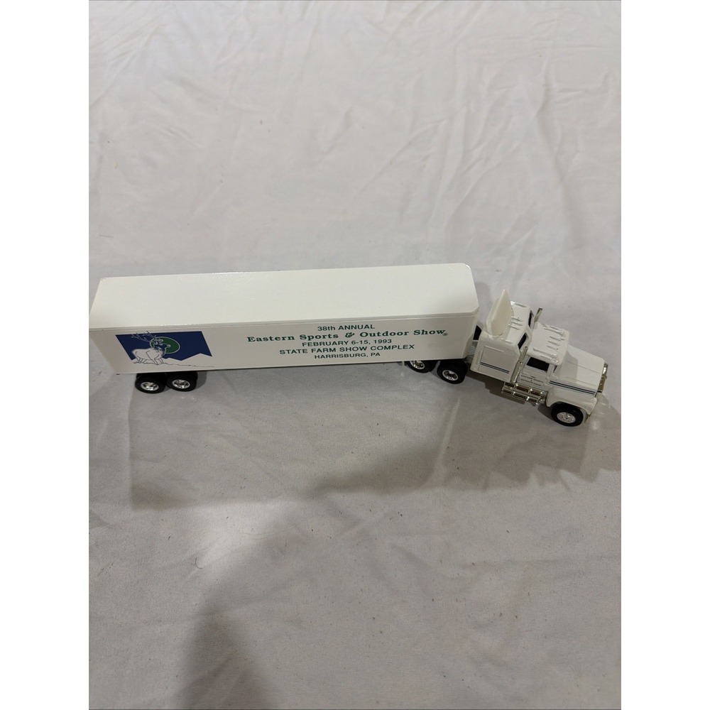 NEW NIB 1993 ERTL Eastern Sports & Outdoor Show Ford Cab‎ with Trailer